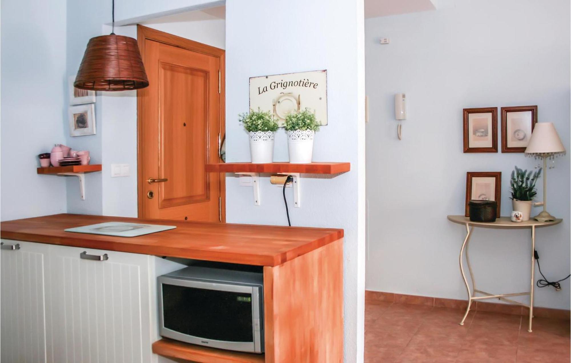 Beautiful Apartment In Alcossebre With Kitchen Alcoceber Exterior foto